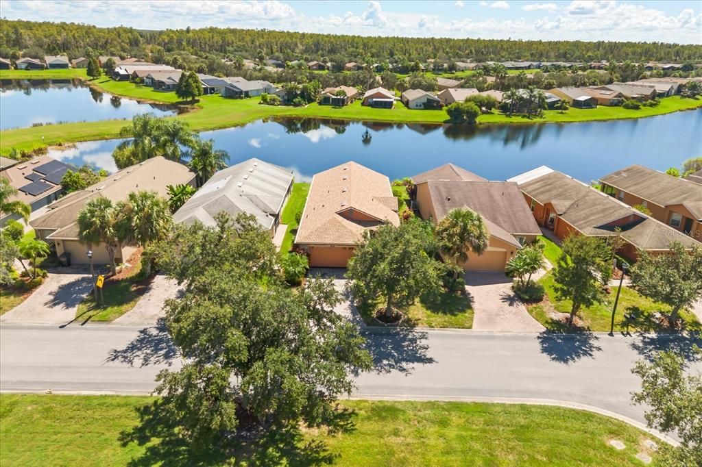 Active With Contract: $240,000 (2 beds, 2 baths, 1240 Square Feet)