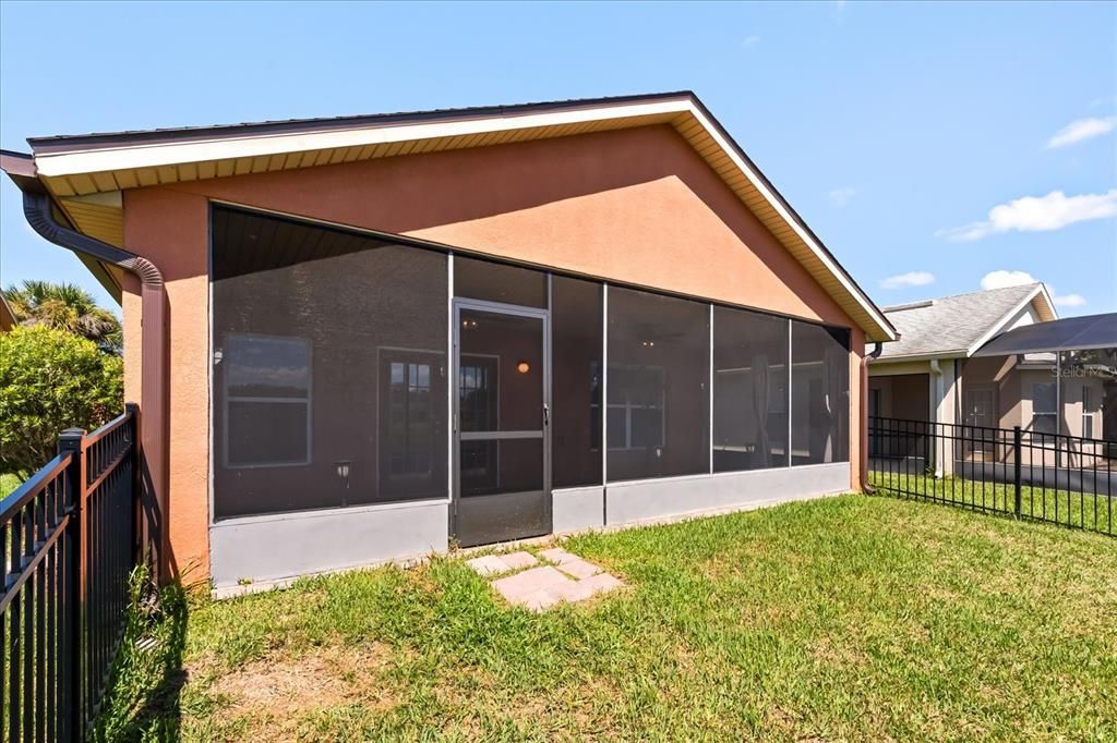 Active With Contract: $240,000 (2 beds, 2 baths, 1240 Square Feet)