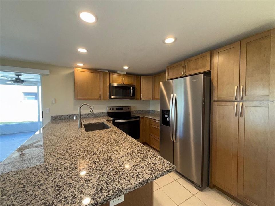 For Rent: $1,525 (2 beds, 2 baths, 1042 Square Feet)