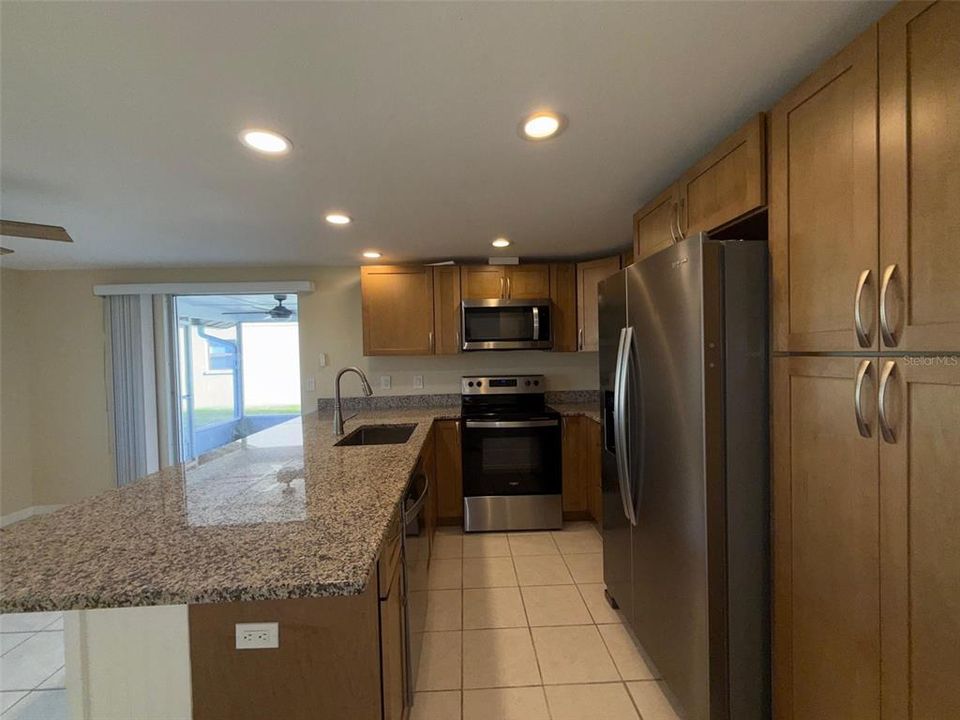 For Rent: $1,525 (2 beds, 2 baths, 1042 Square Feet)