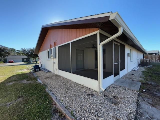 For Rent: $1,525 (2 beds, 2 baths, 1042 Square Feet)