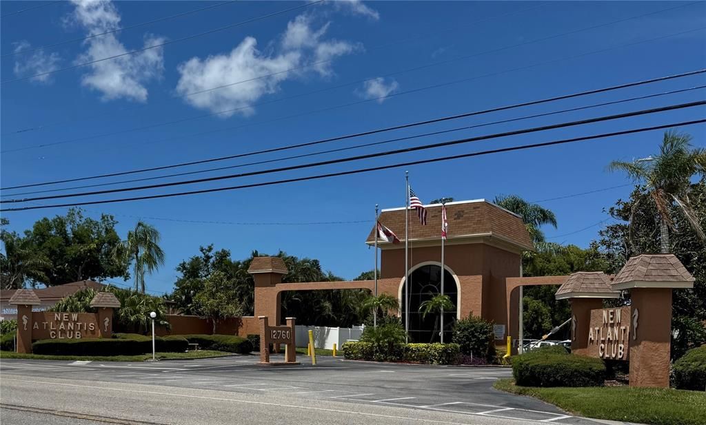 For Rent: $1,800 (2 beds, 2 baths, 987 Square Feet)