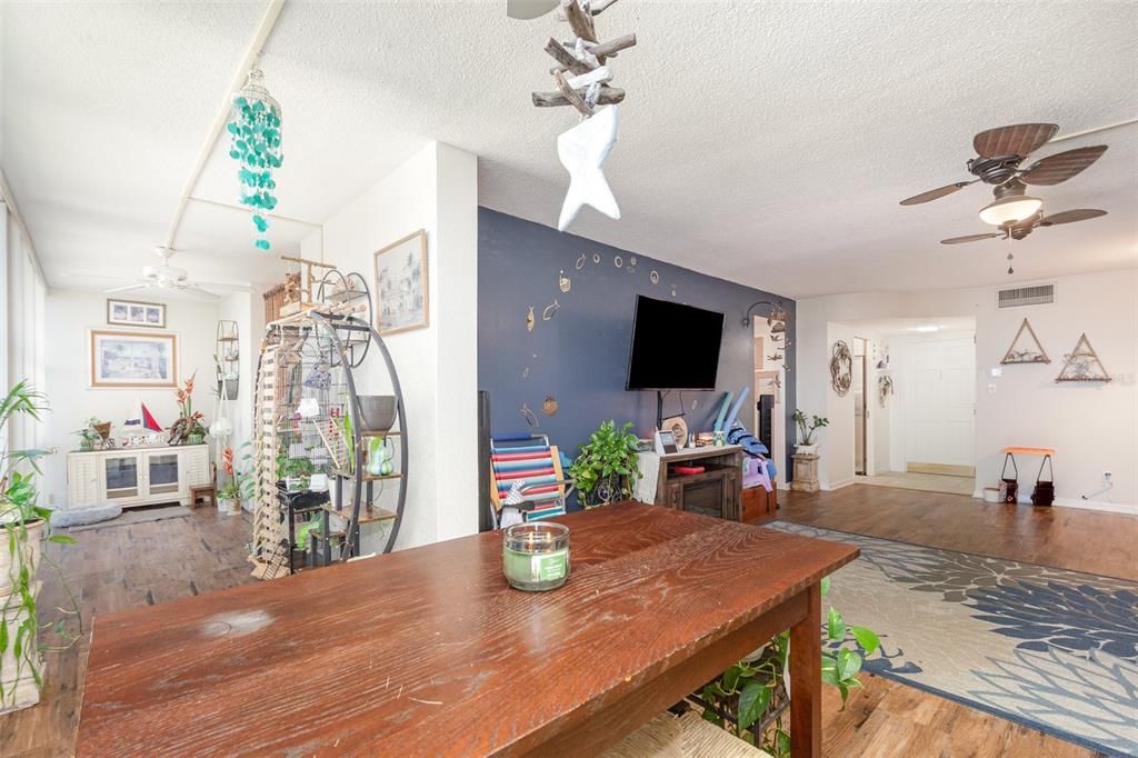 En Venta: $149,000 (1 camas, 1 baños, 820 Pies cuadrados)