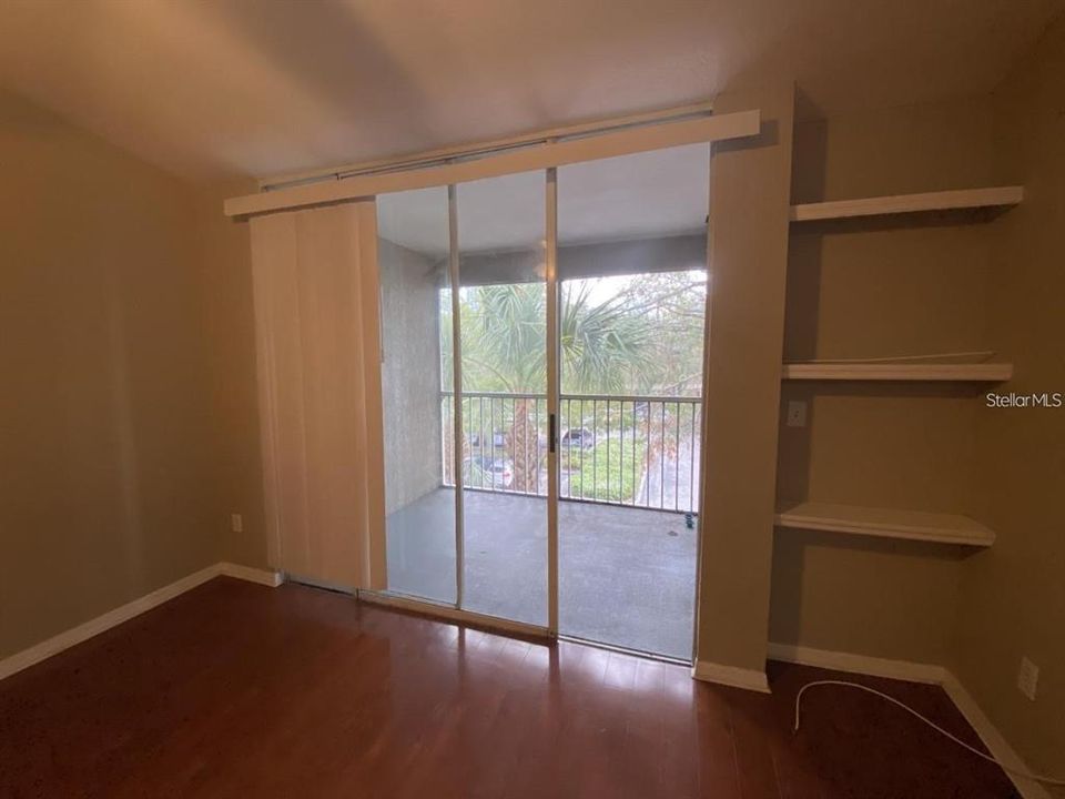 For Rent: $1,900 (2 beds, 2 baths, 1003 Square Feet)