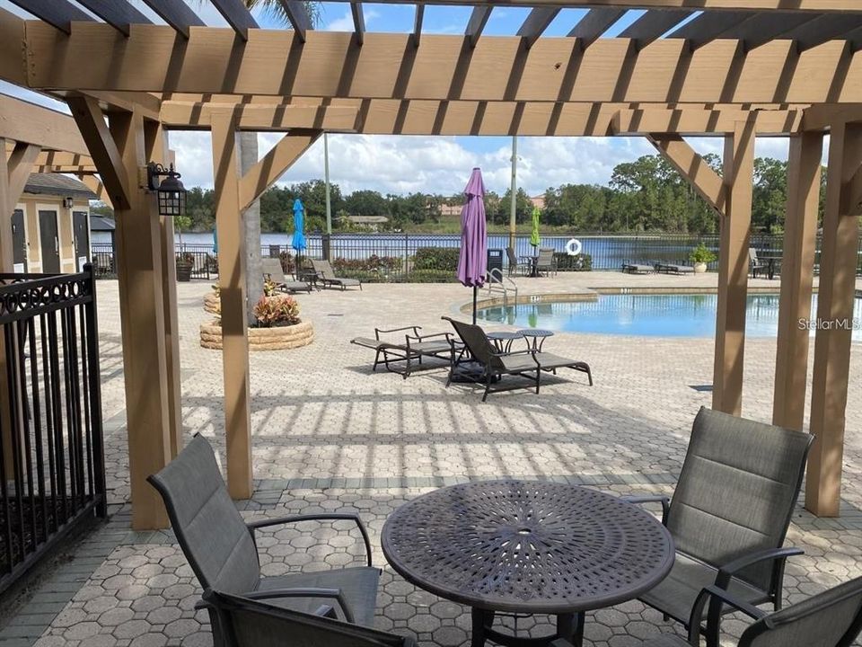 For Rent: $1,900 (2 beds, 2 baths, 1003 Square Feet)