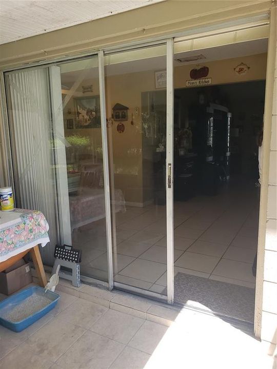 合同活跃: $319,000 (3 贝兹, 2 浴室, 1333 平方英尺)