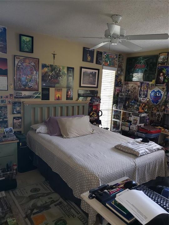 合同活跃: $319,000 (3 贝兹, 2 浴室, 1333 平方英尺)