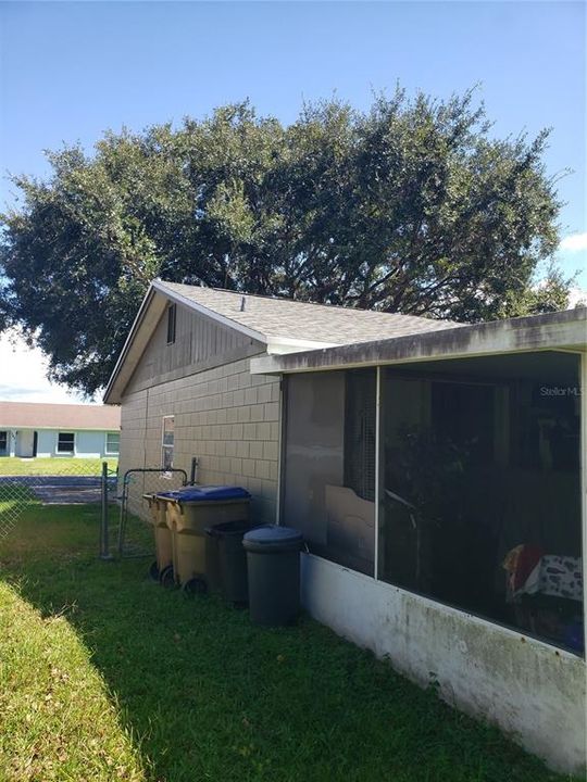 合同活跃: $319,000 (3 贝兹, 2 浴室, 1333 平方英尺)