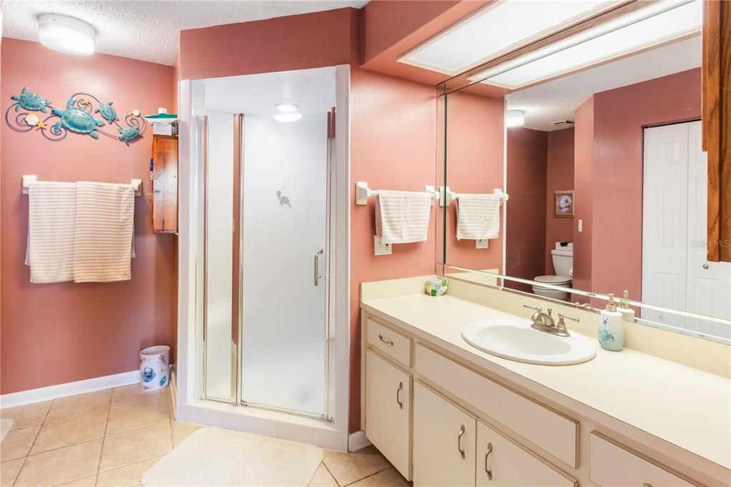 En Venta: $233,000 (2 camas, 2 baños, 1366 Pies cuadrados)