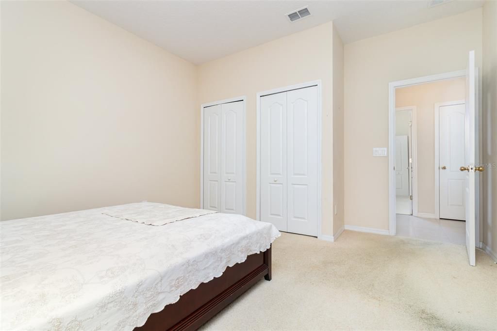 For Sale: $439,000 (3 beds, 2 baths, 2419 Square Feet)