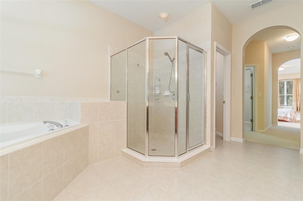 For Sale: $439,000 (3 beds, 2 baths, 2419 Square Feet)