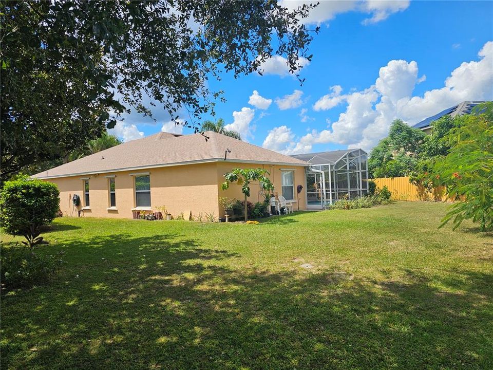 Active With Contract: $349,999 (3 beds, 2 baths, 1854 Square Feet)