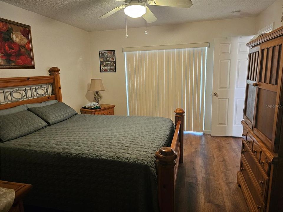 Active With Contract: $349,999 (3 beds, 2 baths, 1854 Square Feet)