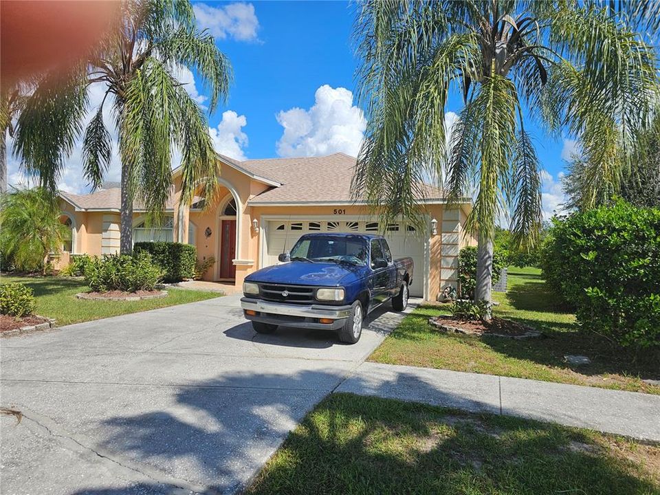 Active With Contract: $349,999 (3 beds, 2 baths, 1854 Square Feet)