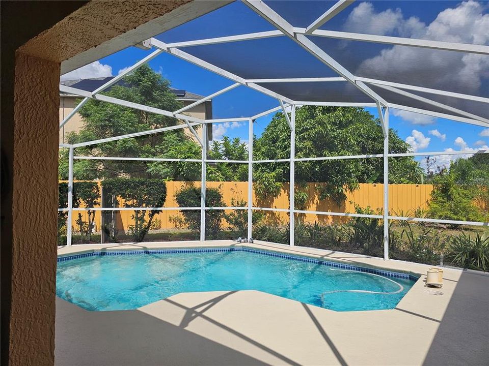 Active With Contract: $349,999 (3 beds, 2 baths, 1854 Square Feet)