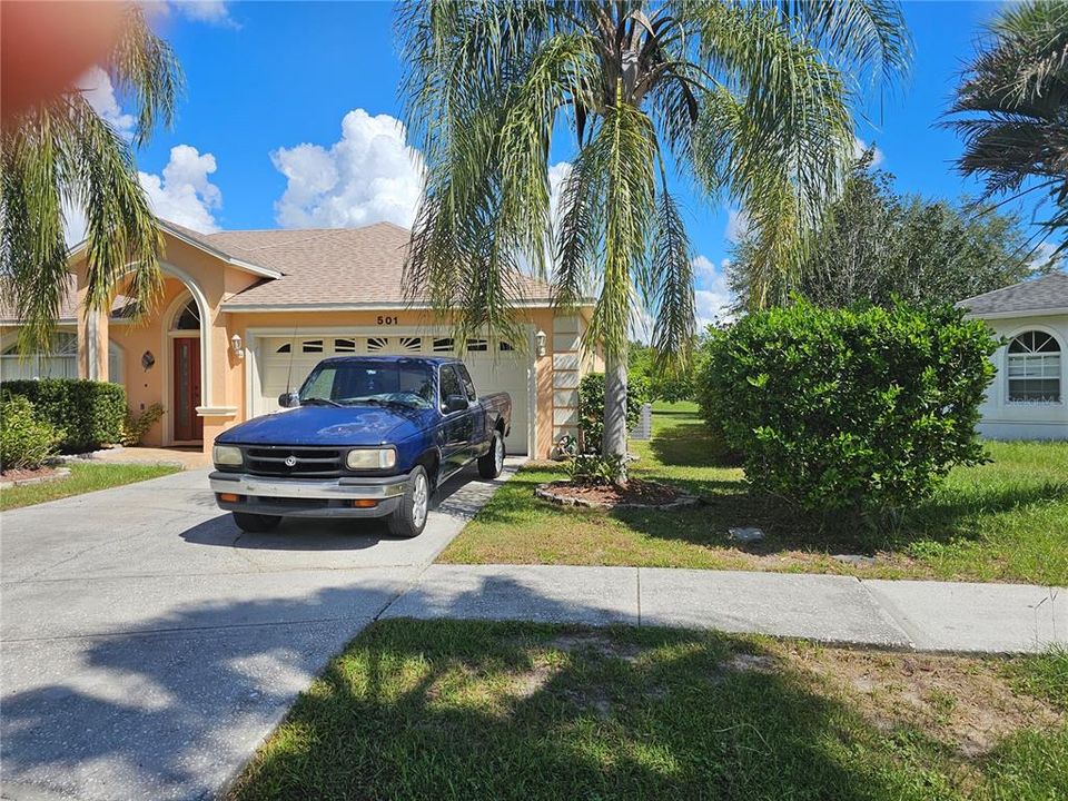 Active With Contract: $349,999 (3 beds, 2 baths, 1854 Square Feet)