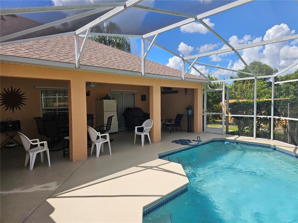 Active With Contract: $349,999 (3 beds, 2 baths, 1854 Square Feet)