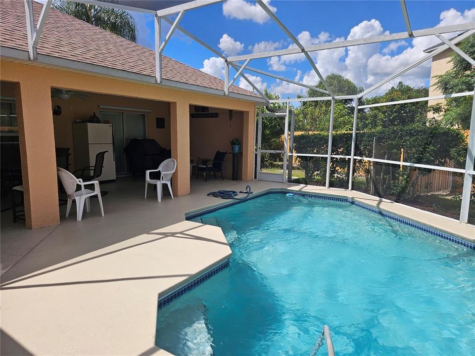 Active With Contract: $349,999 (3 beds, 2 baths, 1854 Square Feet)