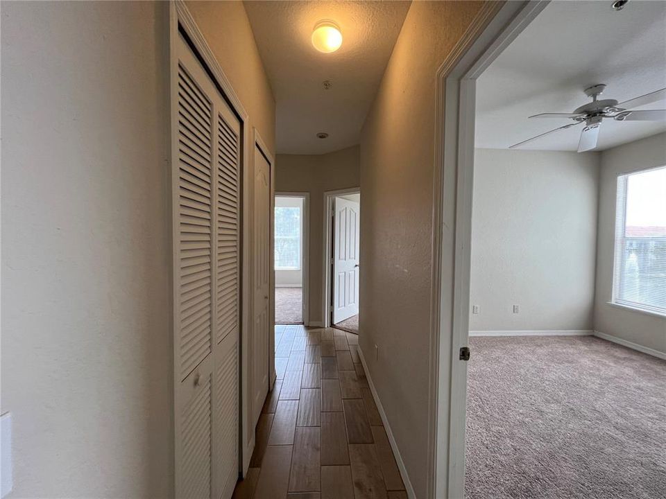 En Venta: $235,000 (4 camas, 2 baños, 1313 Pies cuadrados)