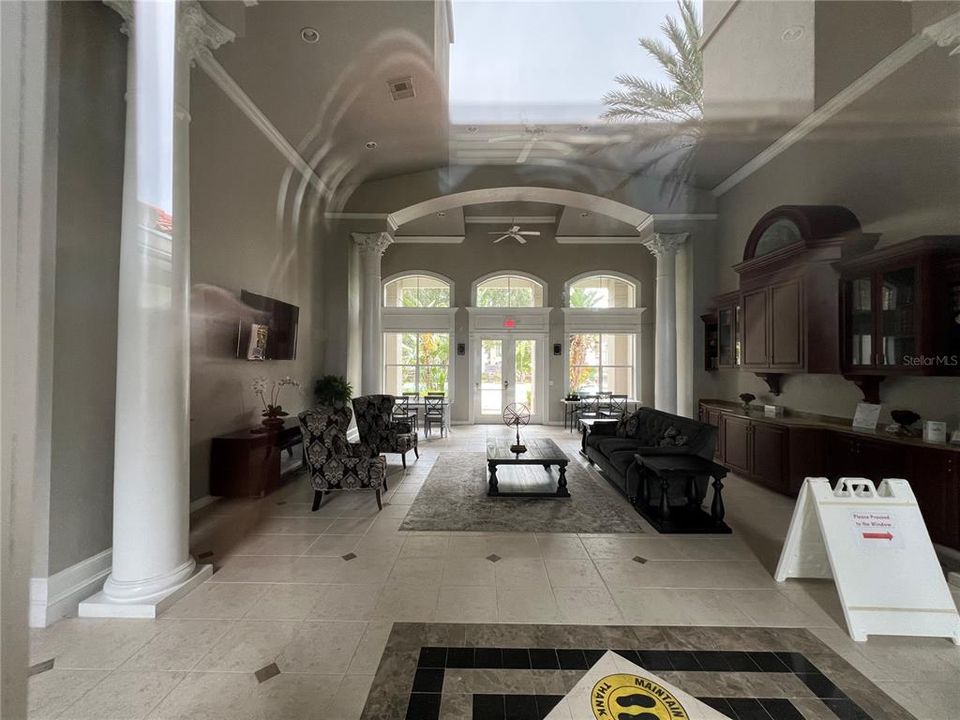 En Venta: $235,000 (4 camas, 2 baños, 1313 Pies cuadrados)