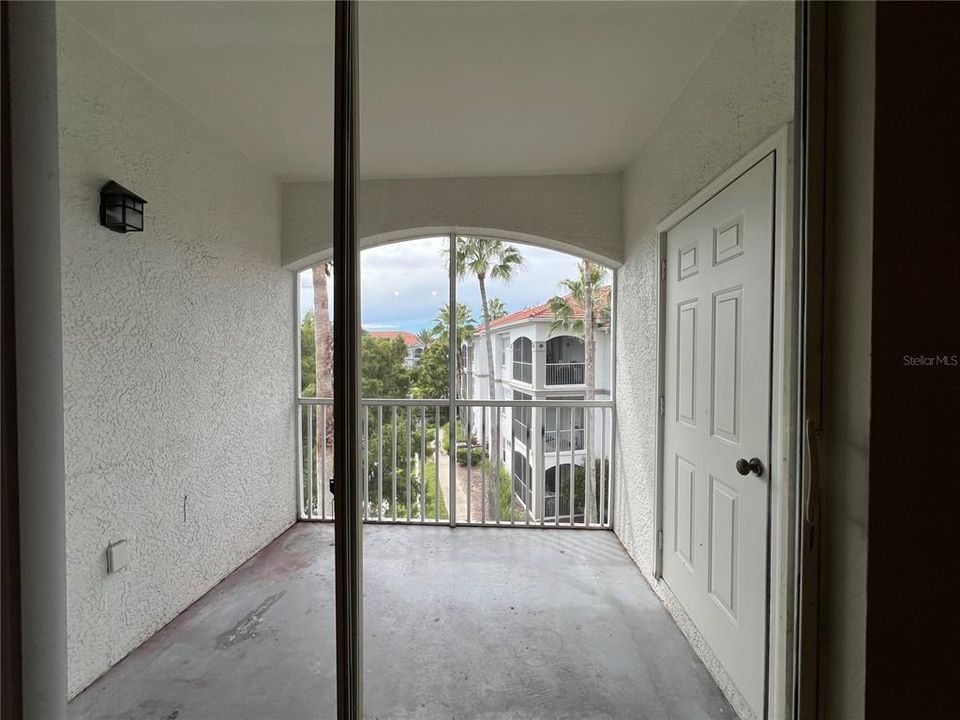 En Venta: $235,000 (4 camas, 2 baños, 1313 Pies cuadrados)