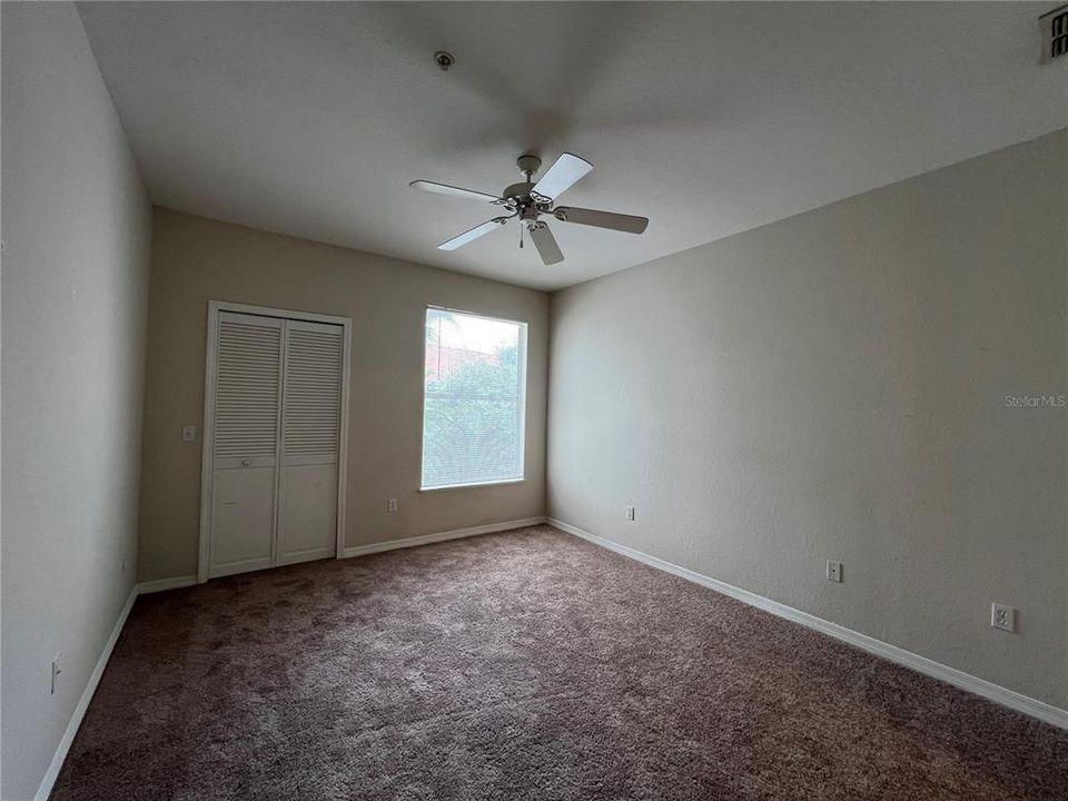 En Venta: $235,000 (4 camas, 2 baños, 1313 Pies cuadrados)