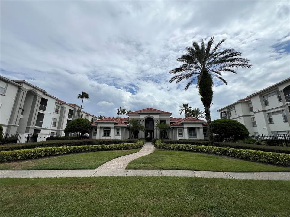 En Venta: $235,000 (4 camas, 2 baños, 1313 Pies cuadrados)