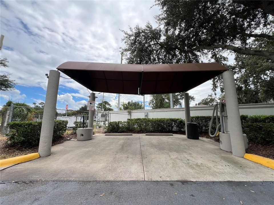 En Venta: $235,000 (4 camas, 2 baños, 1313 Pies cuadrados)