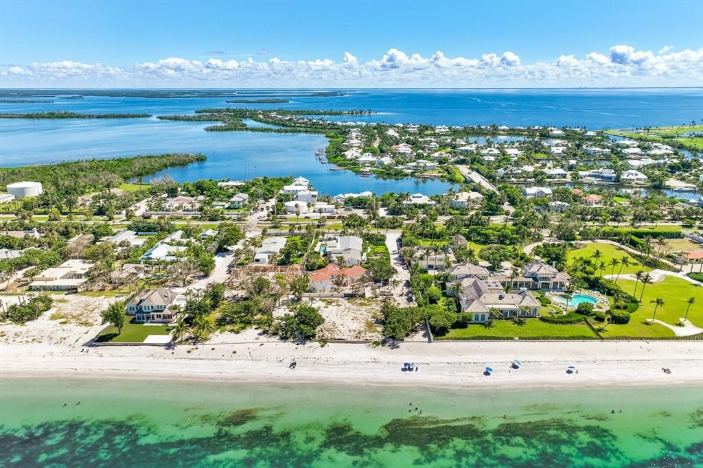 待售: $11,200,000 (0.88 acres)