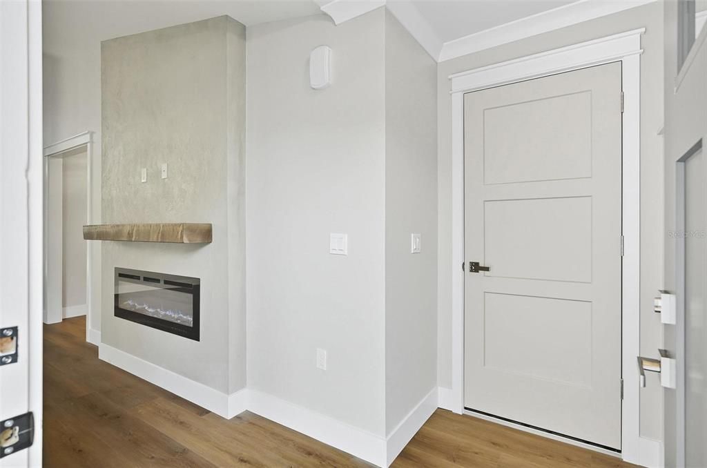 待售: $579,900 (6 贝兹, 0 浴室, 2622 平方英尺)