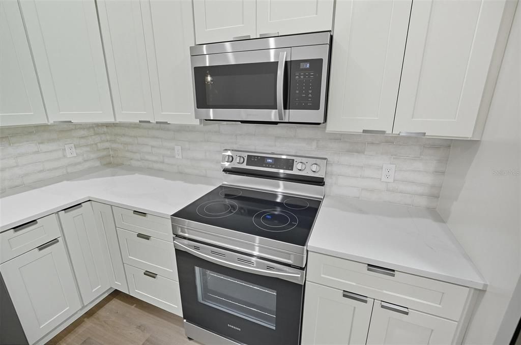 待售: $579,900 (6 贝兹, 0 浴室, 2622 平方英尺)