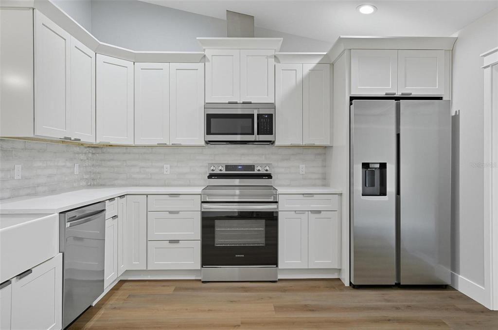 待售: $579,900 (6 贝兹, 0 浴室, 2622 平方英尺)