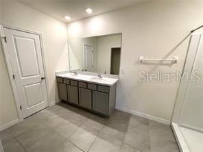 For Rent: $2,700 (4 beds, 2 baths, 2328 Square Feet)