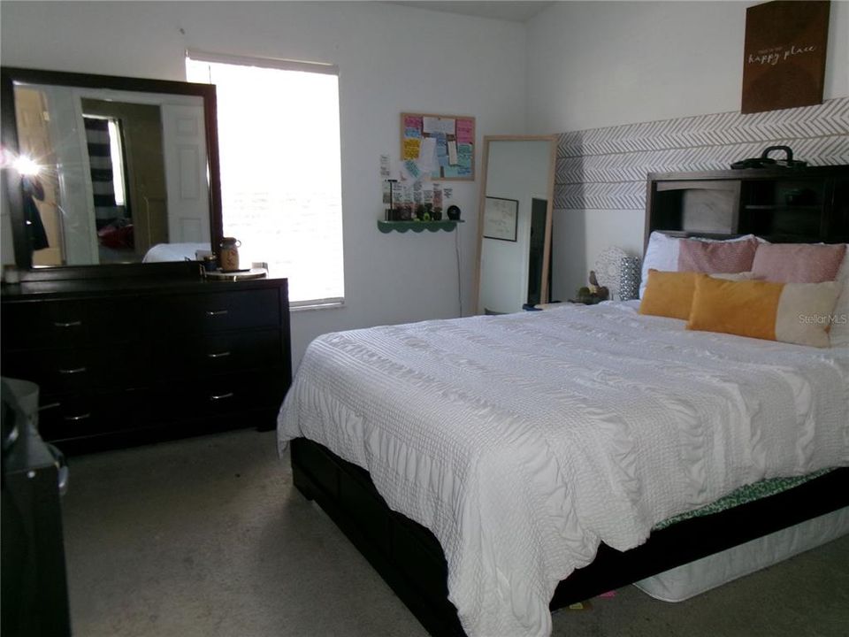 For Sale: $225,000 (2 beds, 1 baths, 1216 Square Feet)