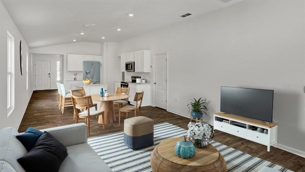 Active With Contract: $282,990 (3 beds, 2 baths, 1402 Square Feet)