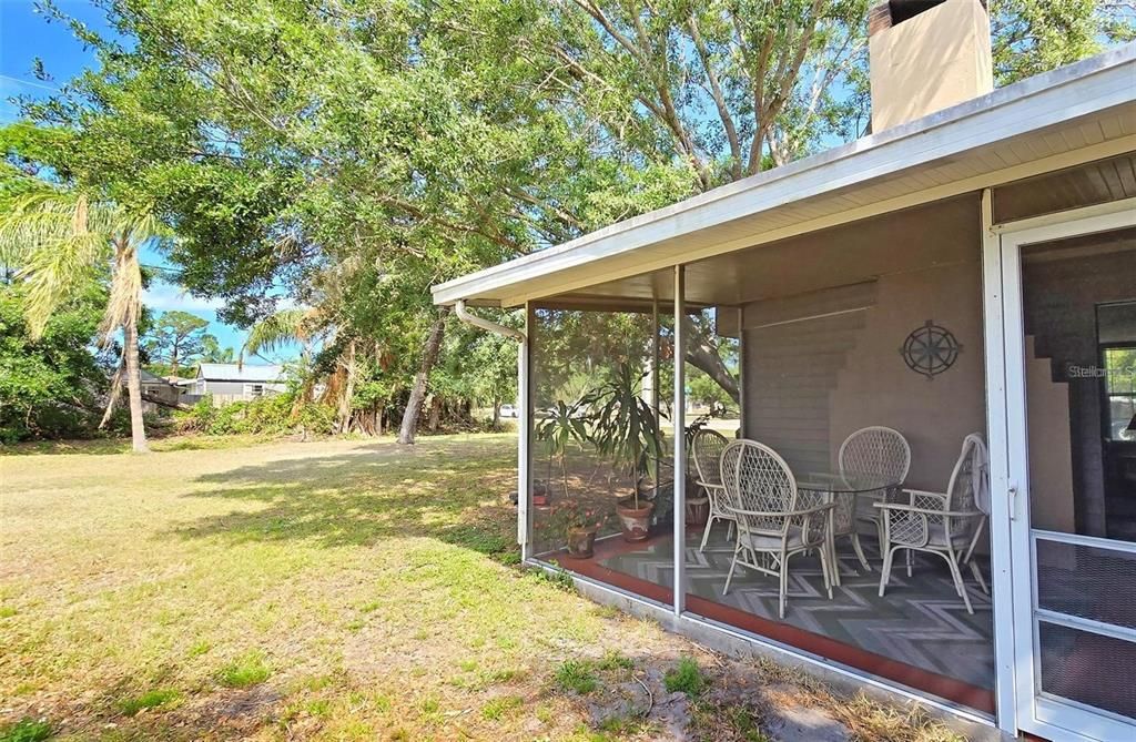 Active With Contract: $2,500 (2 beds, 2 baths, 1133 Square Feet)