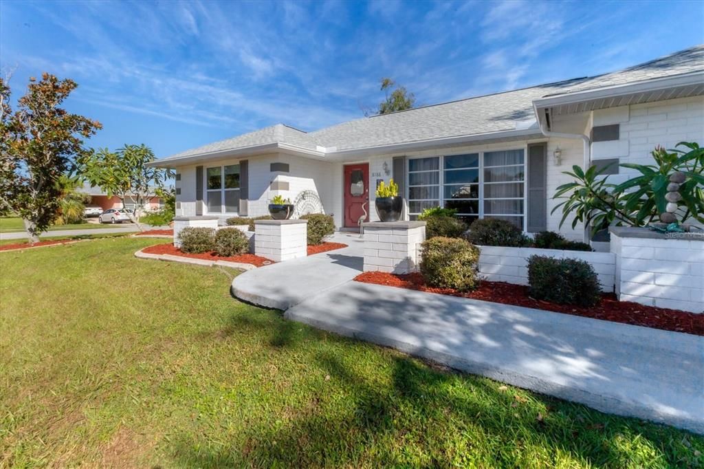 For Sale: $310,000 (3 beds, 2 baths, 1490 Square Feet)