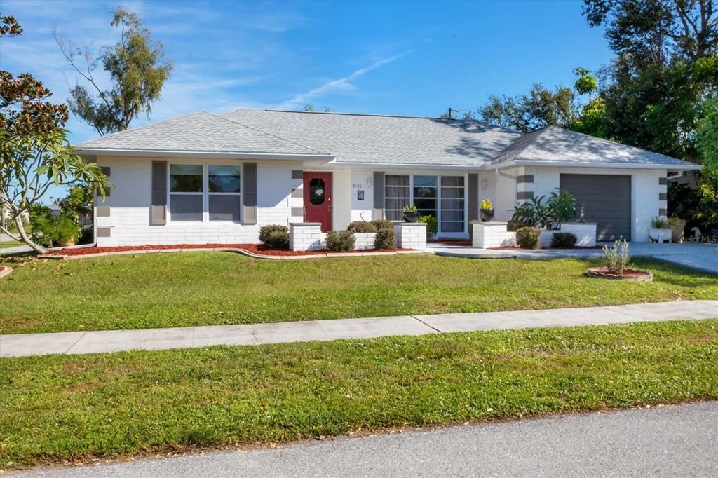 For Sale: $310,000 (3 beds, 2 baths, 1490 Square Feet)