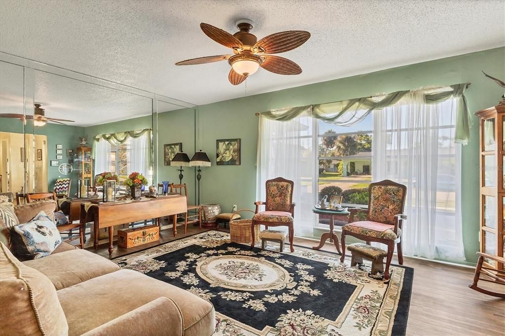 For Sale: $310,000 (3 beds, 2 baths, 1490 Square Feet)