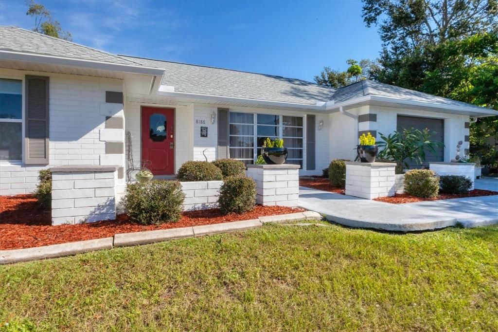 For Sale: $310,000 (3 beds, 2 baths, 1490 Square Feet)