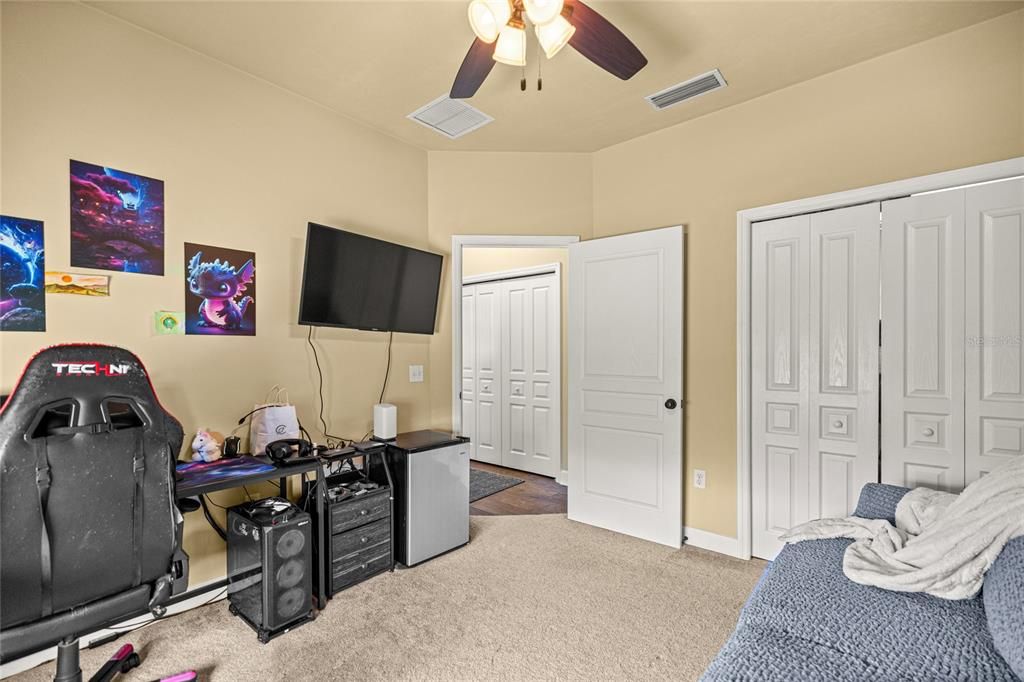 For Sale: $544,900 (3 beds, 2 baths, 2147 Square Feet)