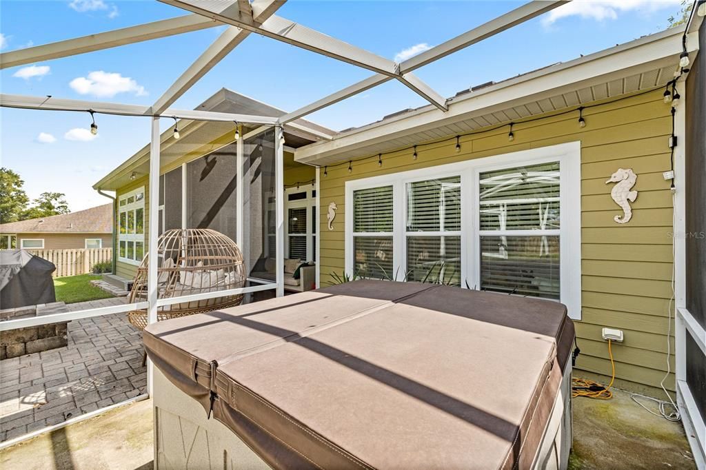 For Sale: $544,900 (3 beds, 2 baths, 2147 Square Feet)