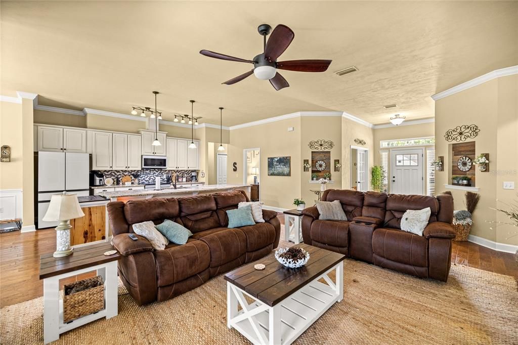 For Sale: $544,900 (3 beds, 2 baths, 2147 Square Feet)