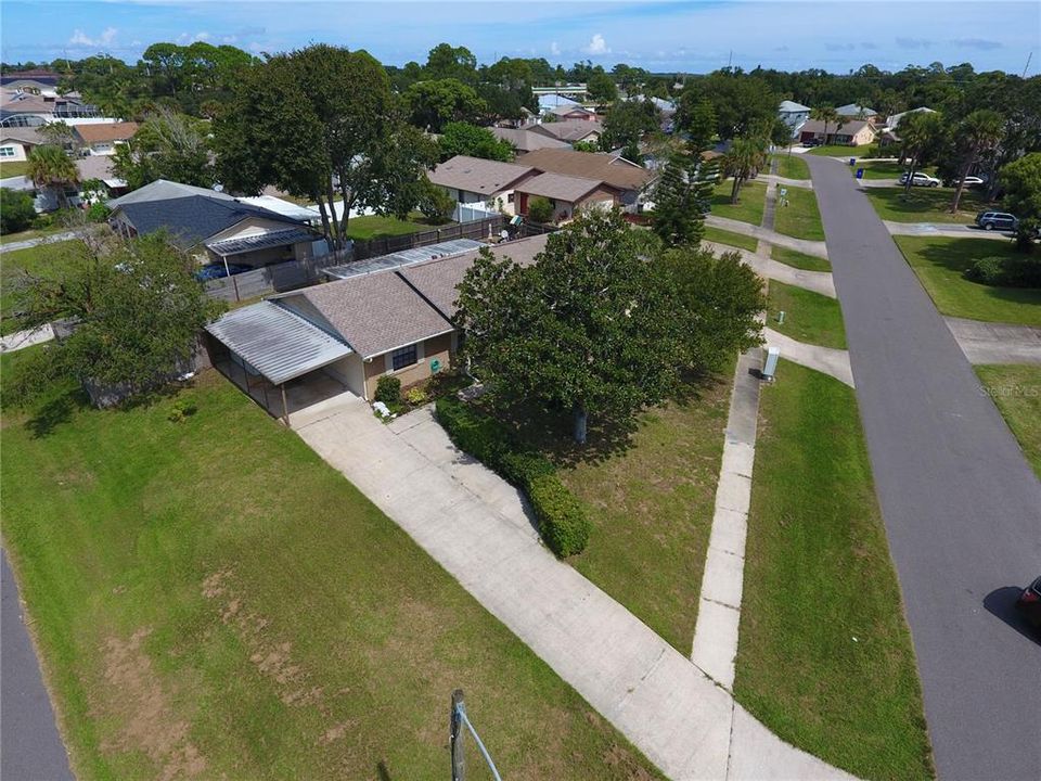 For Sale: $199,500 (2 beds, 1 baths, 896 Square Feet)