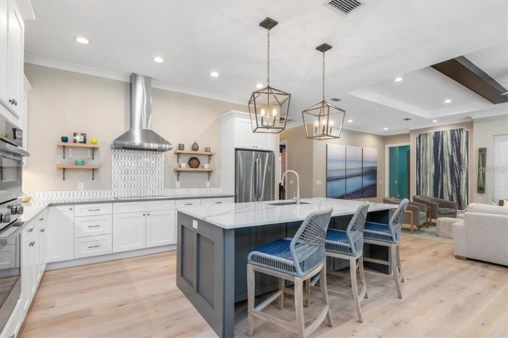 For Sale: $3,395,000 (4 beds, 3 baths, 2677 Square Feet)