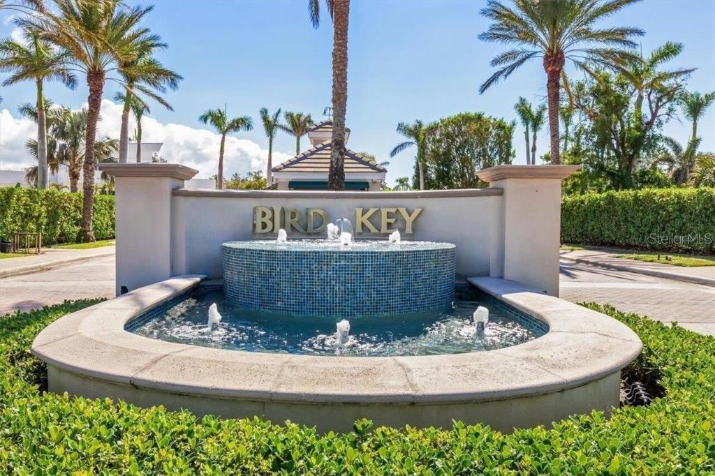 For Sale: $3,395,000 (4 beds, 3 baths, 2677 Square Feet)