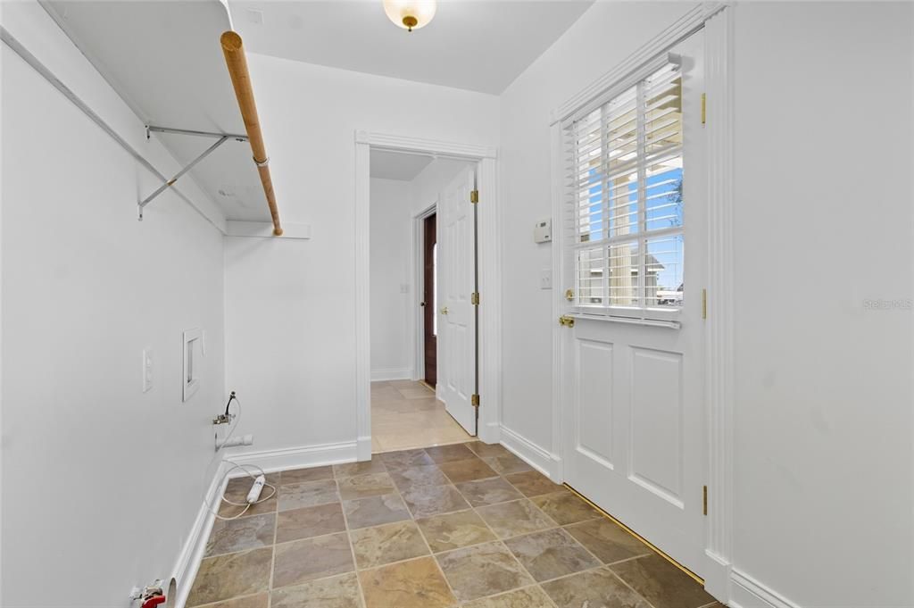 Active With Contract: $365,000 (3 beds, 2 baths, 2288 Square Feet)