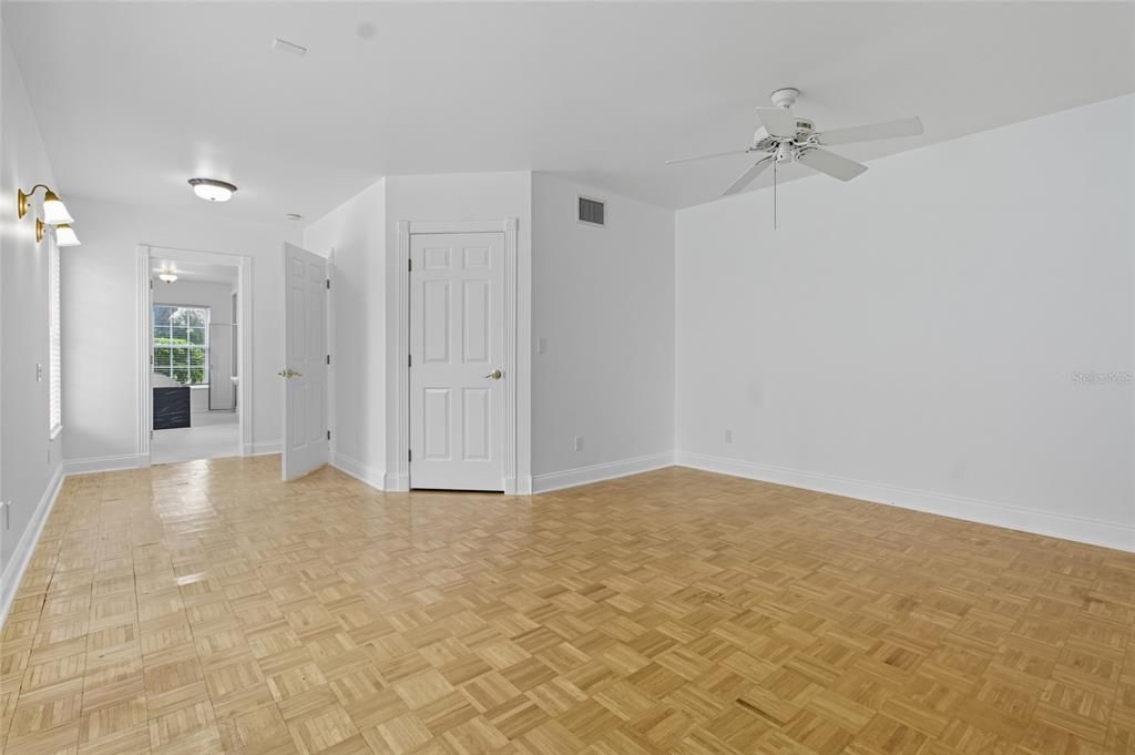 Active With Contract: $365,000 (3 beds, 2 baths, 2288 Square Feet)