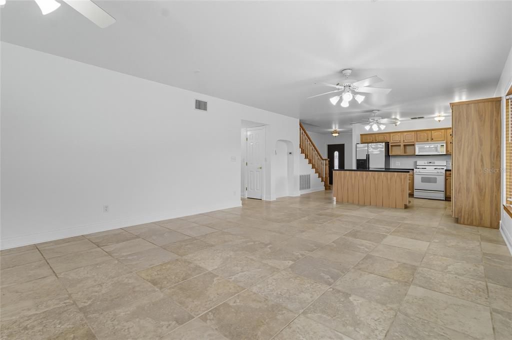 Active With Contract: $365,000 (3 beds, 2 baths, 2288 Square Feet)