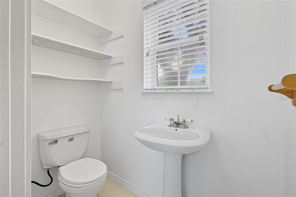 Active With Contract: $365,000 (3 beds, 2 baths, 2288 Square Feet)